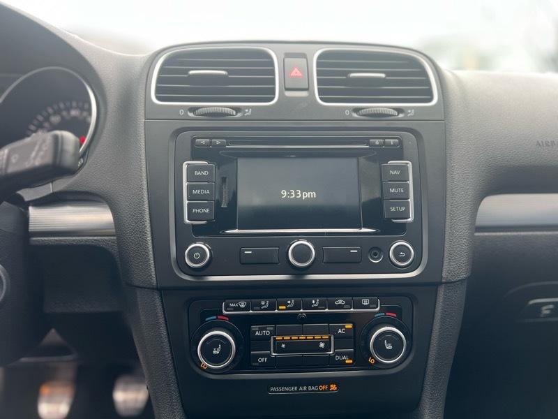 Volkswagen Golf R  2012