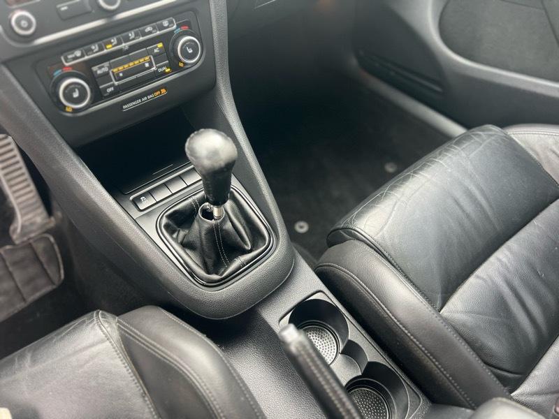 Volkswagen Golf R  2012