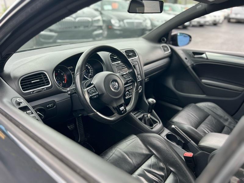 Volkswagen Golf R  2012
