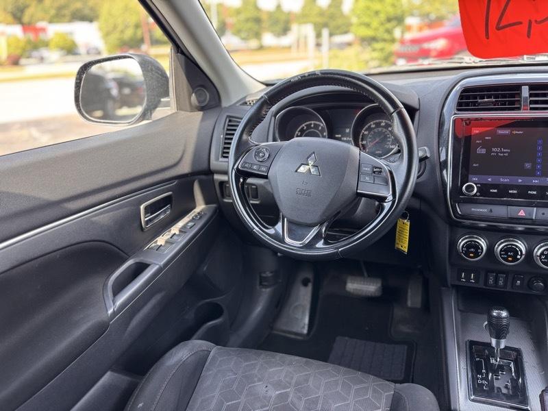 Mitsubishi Outlander Sport 2.0 ES CVT 2021