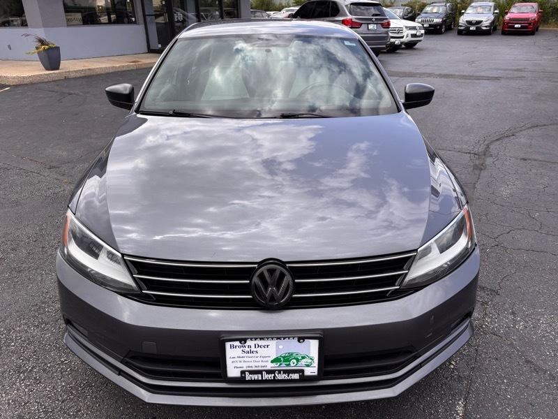 Volkswagen Jetta SE 6A 2015