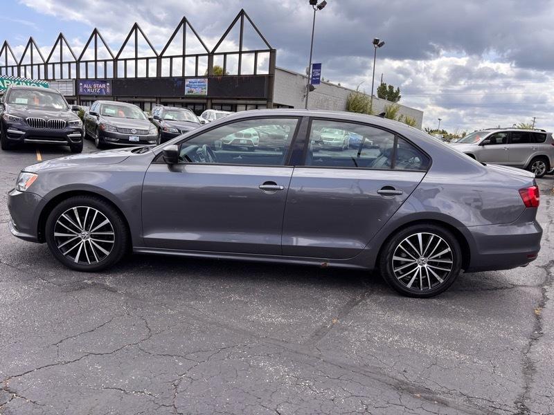 Volkswagen Jetta SE 6A 2015