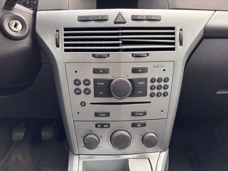Saturn Astra XR 3-Door 2008