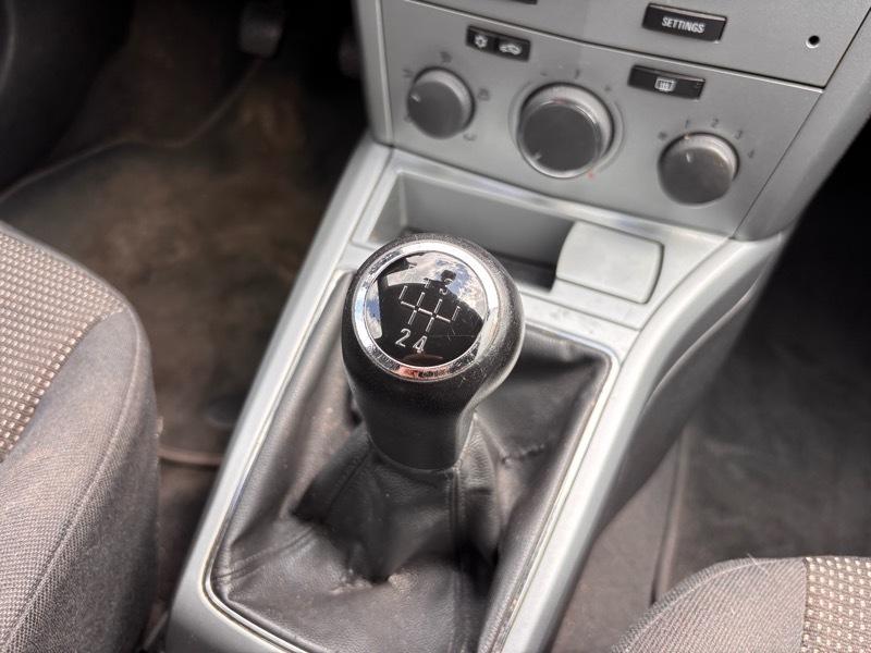 Saturn Astra XR 3-Door 2008