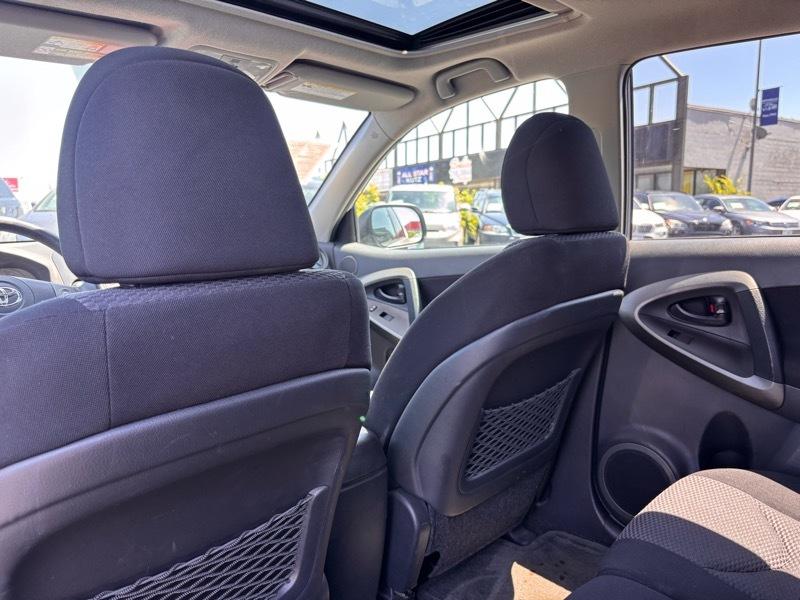Toyota RAV4 Sport I4 4WD 2010