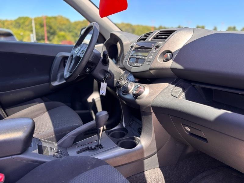 Toyota RAV4 Sport I4 4WD 2010