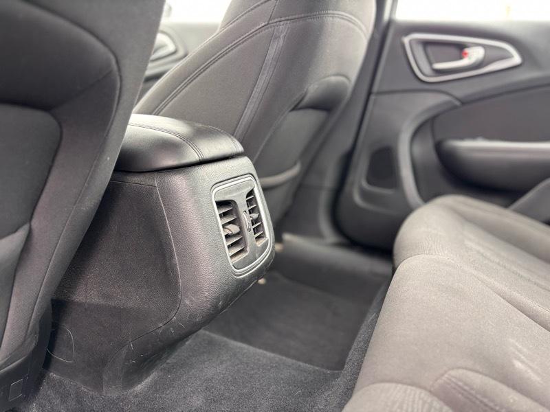 Chrysler 200 Limited 2015