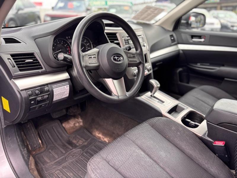 Subaru Outback 2.5i 2011