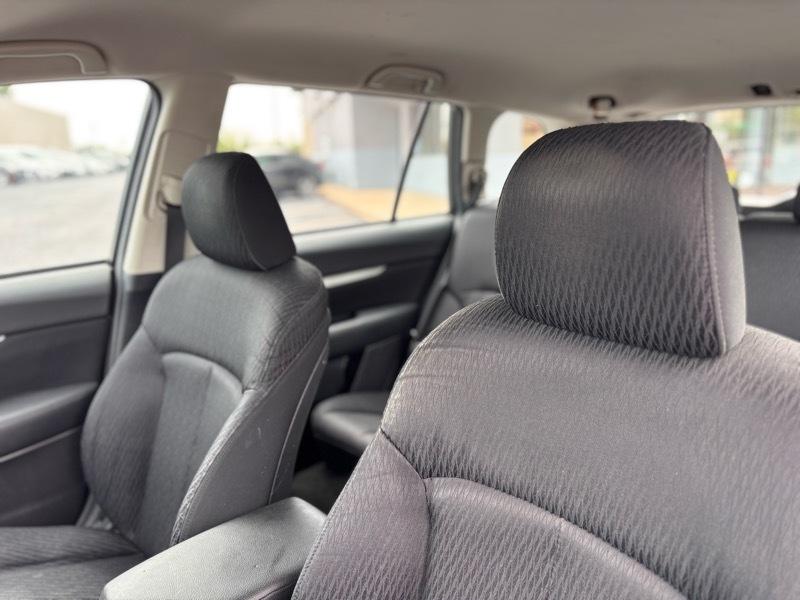 Subaru Outback 2.5i 2011