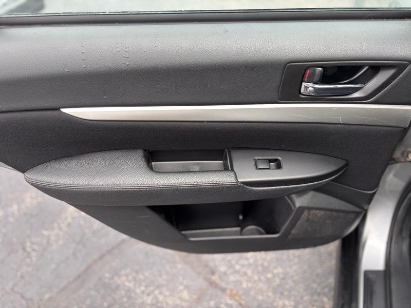 Subaru Outback 2.5i 2011