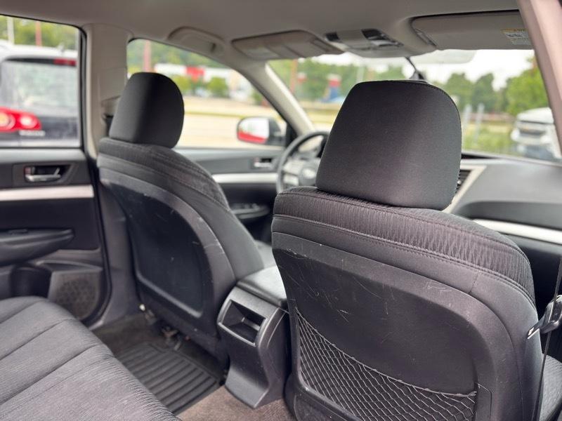 Subaru Outback 2.5i 2011