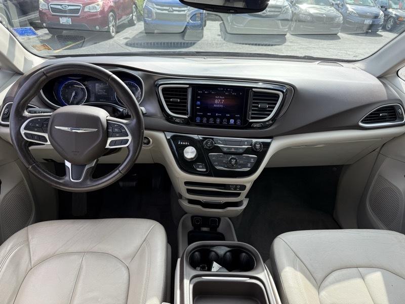 Chrysler Pacifica Touring-L 2017