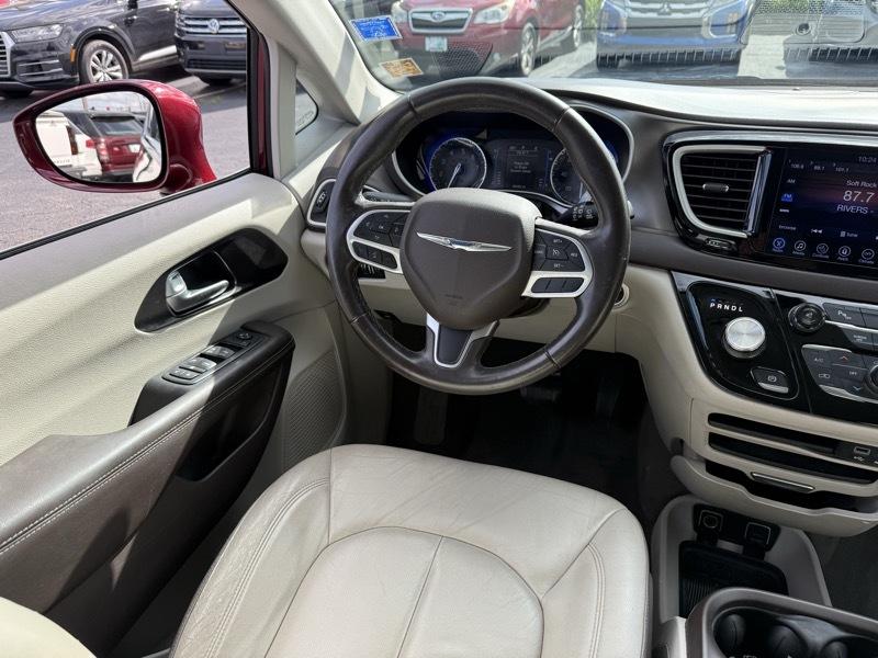 Chrysler Pacifica Touring-L 2017