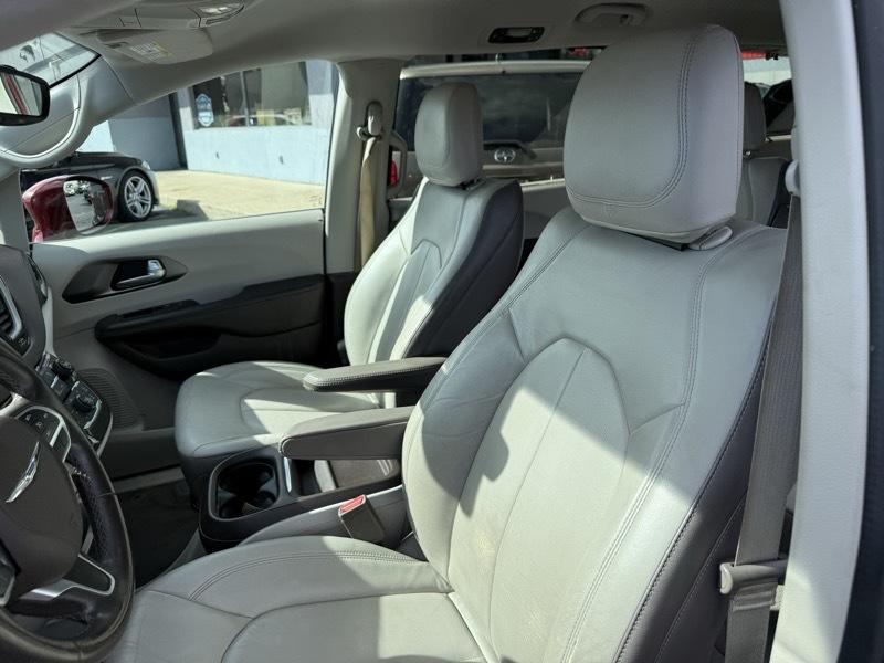 Chrysler Pacifica Touring-L 2017