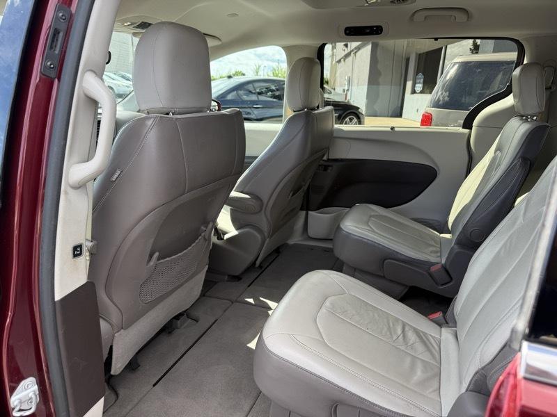 Chrysler Pacifica Touring-L 2017
