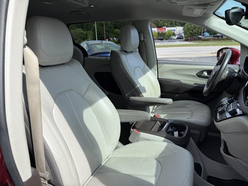 Chrysler Pacifica Touring-L 2017