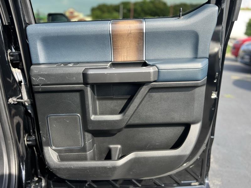 Ford F-150 Limited SuperCrew 4WD 2018