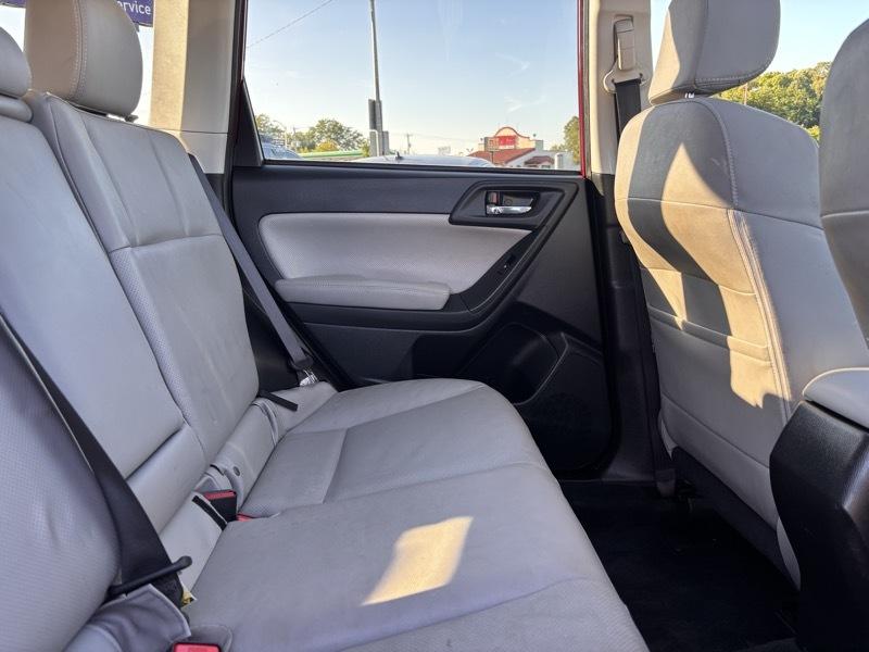 Subaru Forester 2.5i Limited 2015