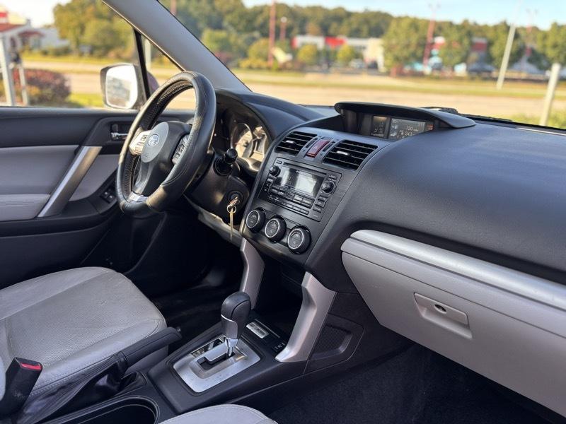 Subaru Forester 2.5i Limited 2015
