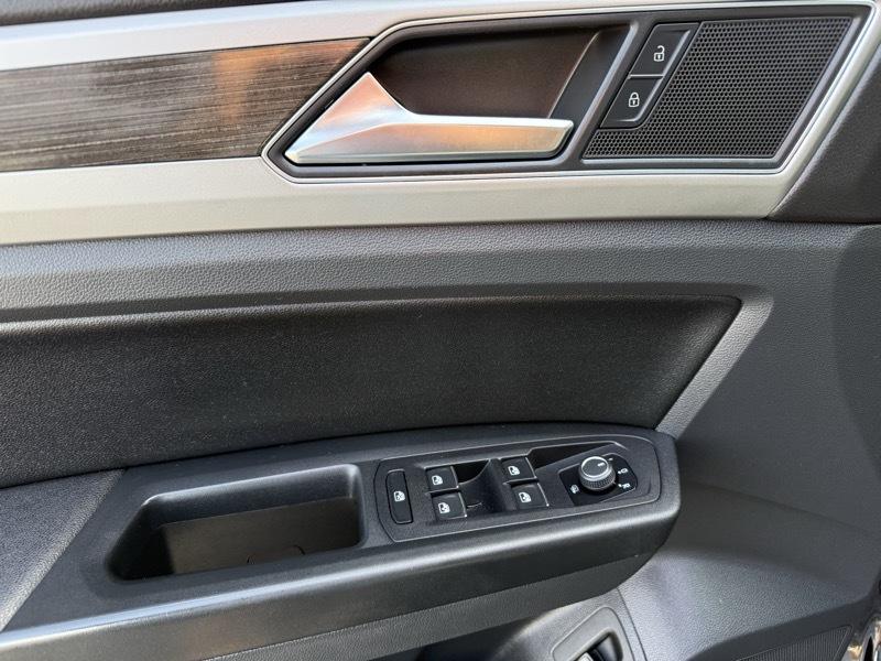 Volkswagen Atlas V6 SE w/Technology 2018