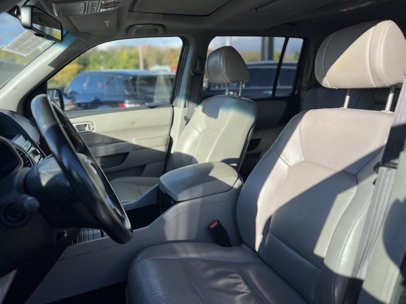 Honda Pilot EX-L 4WD 5-Spd AT with DVD 2011