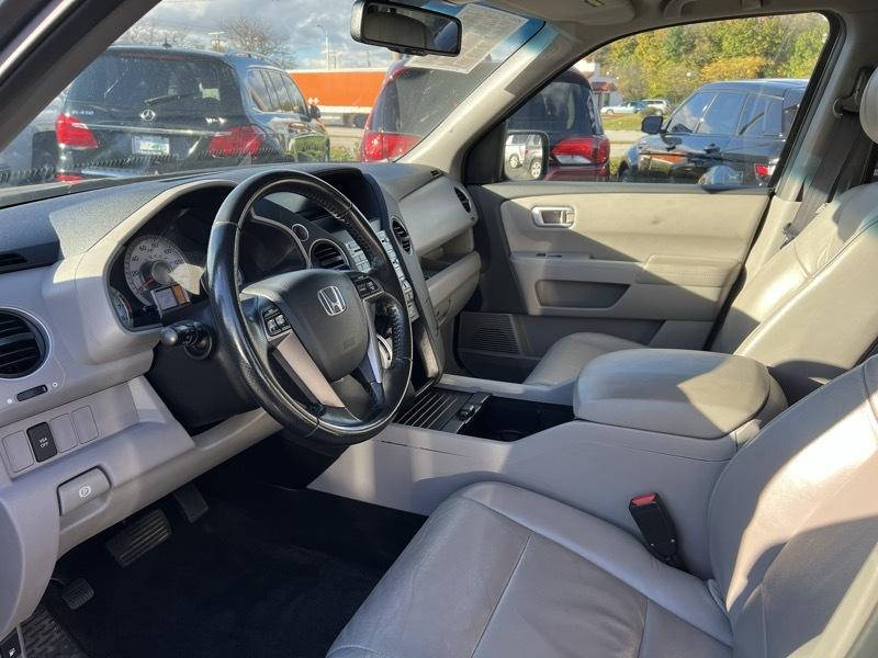 Honda Pilot EX-L 4WD 5-Spd AT with DVD 2011