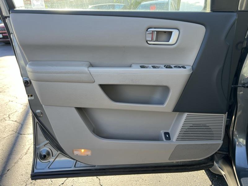 Honda Pilot EX-L 4WD 5-Spd AT with DVD 2011