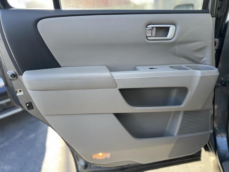 Honda Pilot EX-L 4WD 5-Spd AT with DVD 2011
