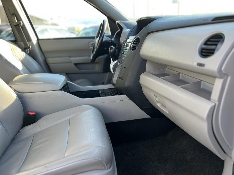 Honda Pilot EX-L 4WD 5-Spd AT with DVD 2011