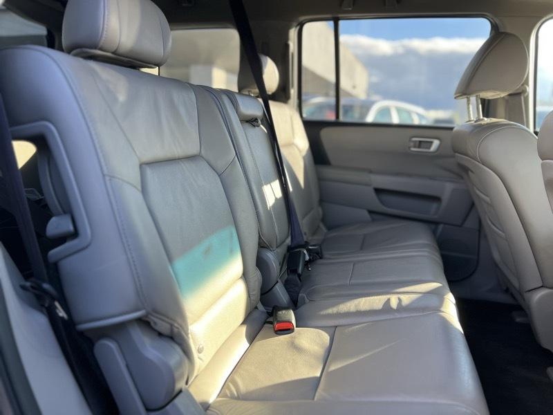 Honda Pilot EX-L 4WD 5-Spd AT with DVD 2011