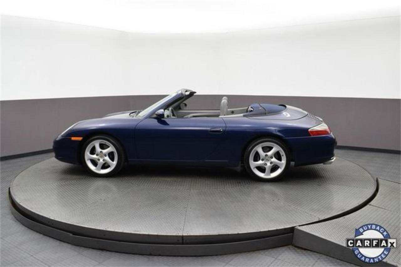 Porsche 911 Carrera Cabriolet 2003