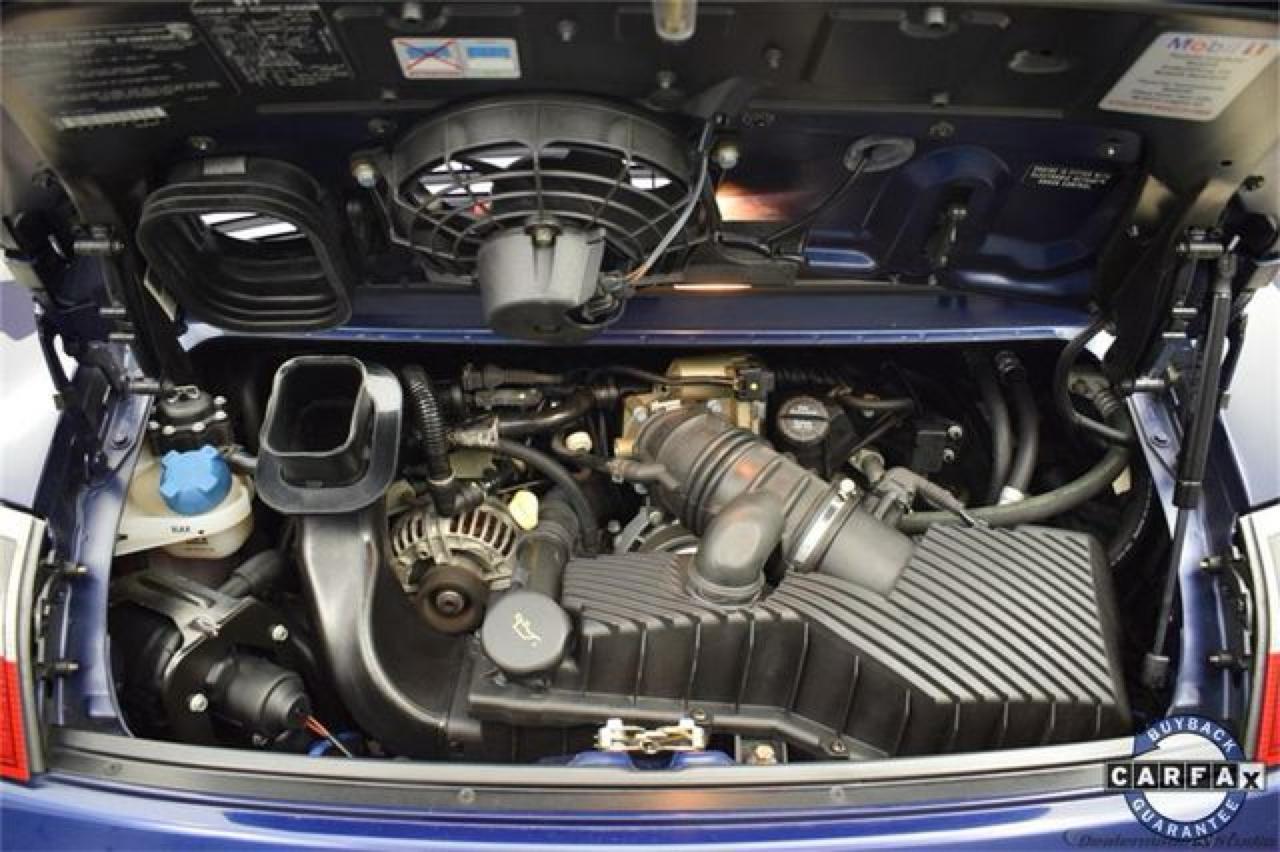 Porsche 911 Carrera Cabriolet 2003