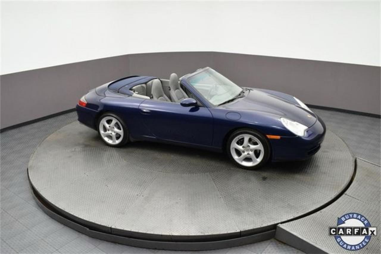 Porsche 911 Carrera Cabriolet 2003