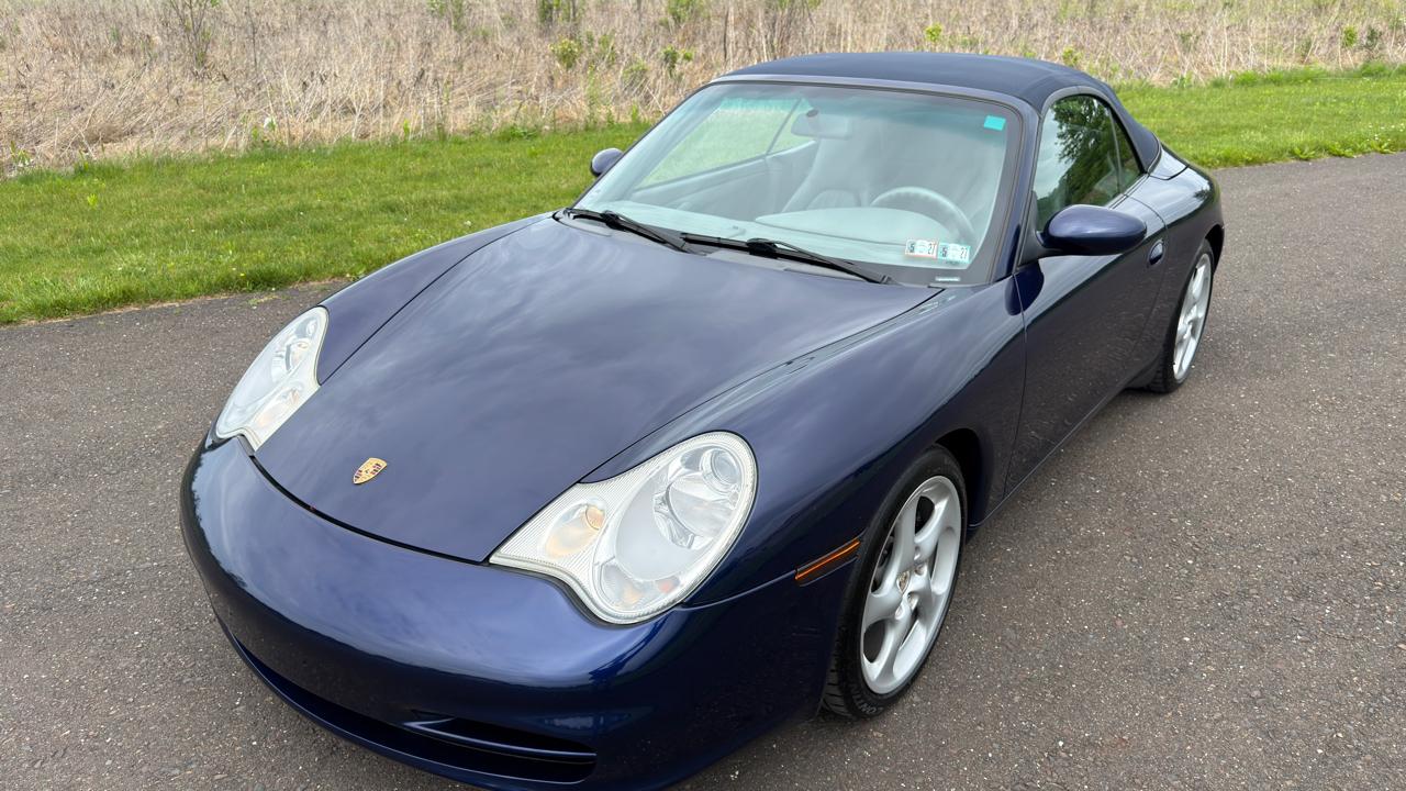 Porsche 911 Carrera Cabriolet 2003
