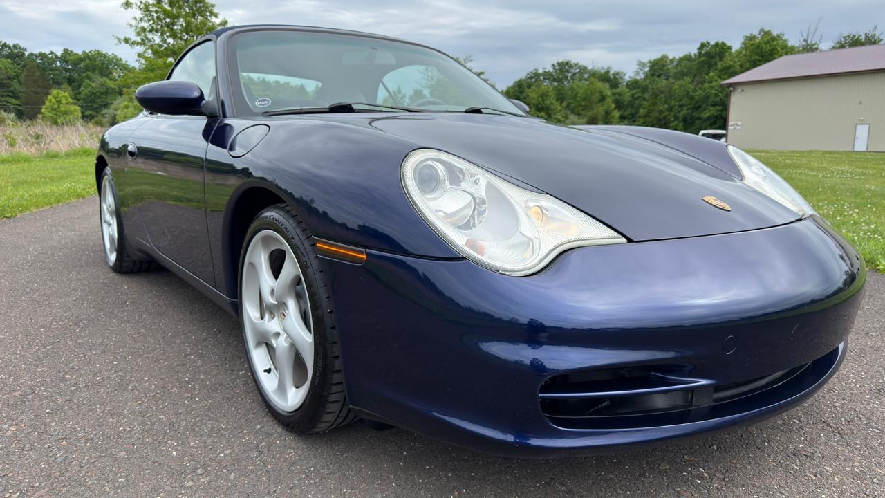 Porsche 911 Carrera Cabriolet 2003