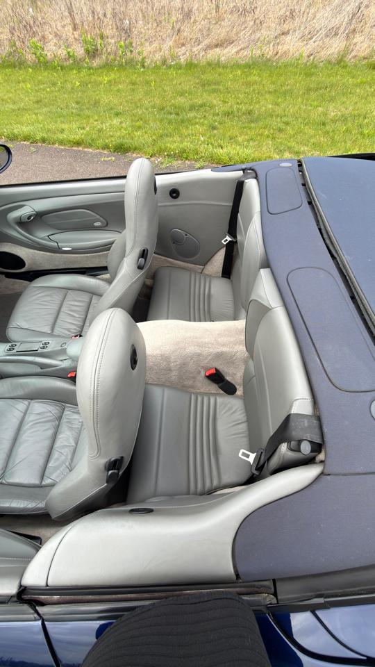 Porsche 911 Carrera Cabriolet 2003