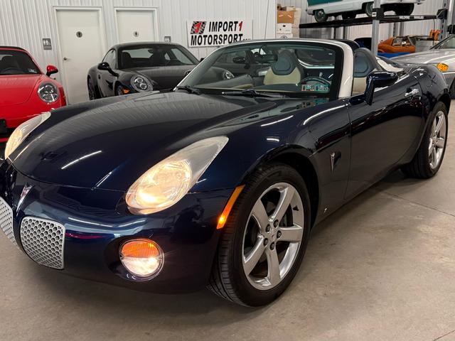 Blue 2006 Pontiac Solstice Convertible Rear-Wheel Drive Manual