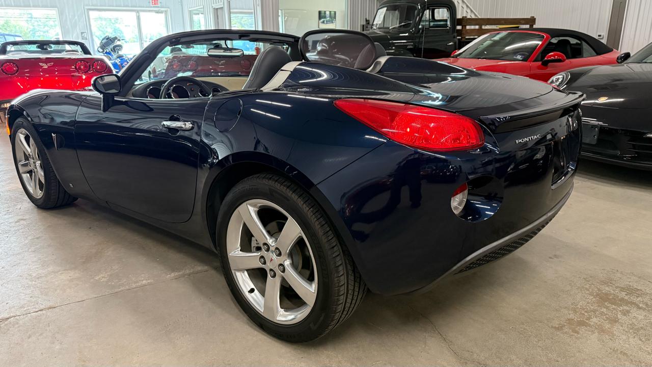 Pontiac Solstice 2dr Convertible 2006