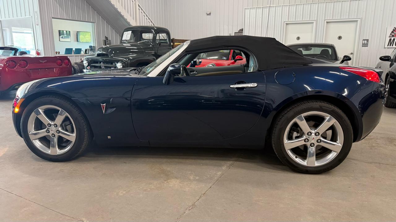 Pontiac Solstice 2dr Convertible 2006