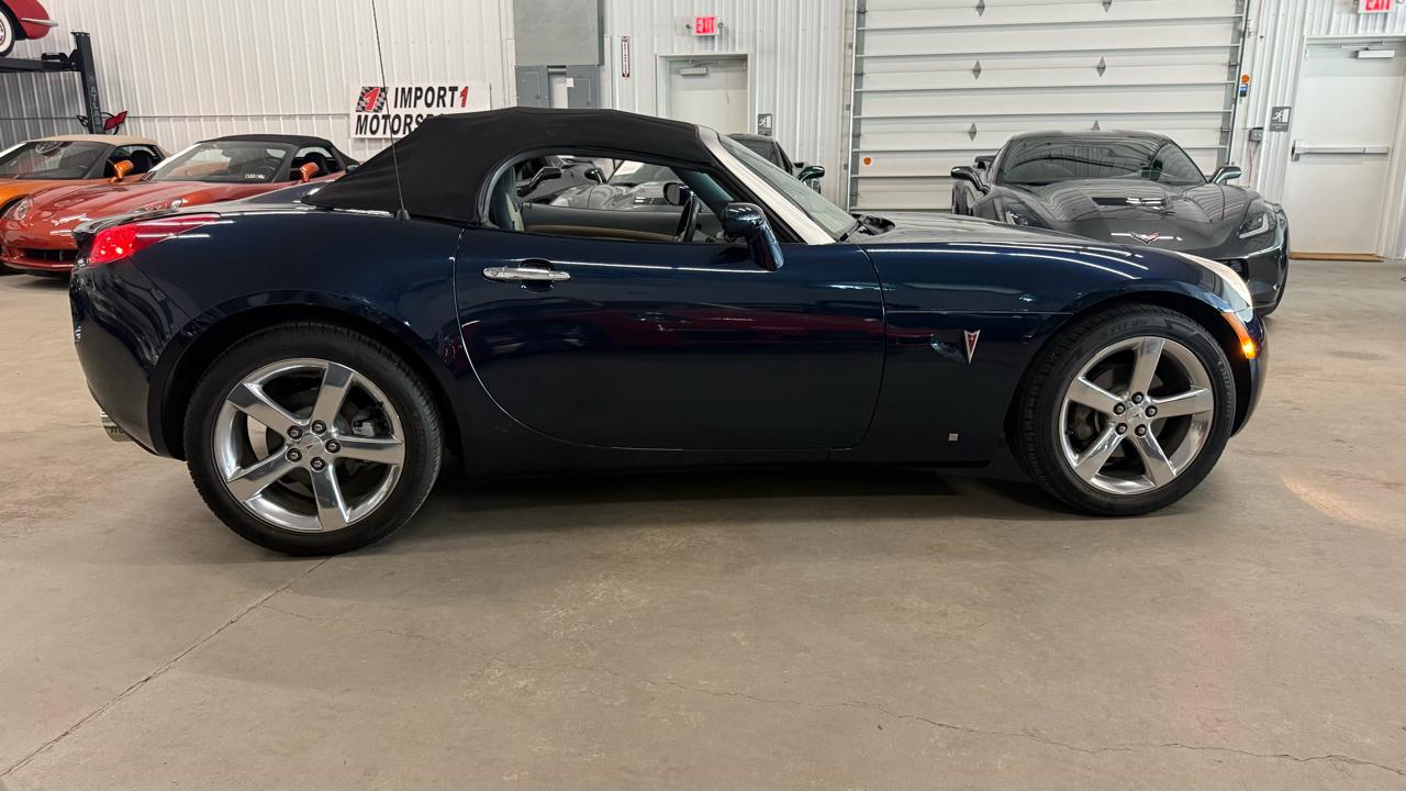 Pontiac Solstice 2dr Convertible 2006