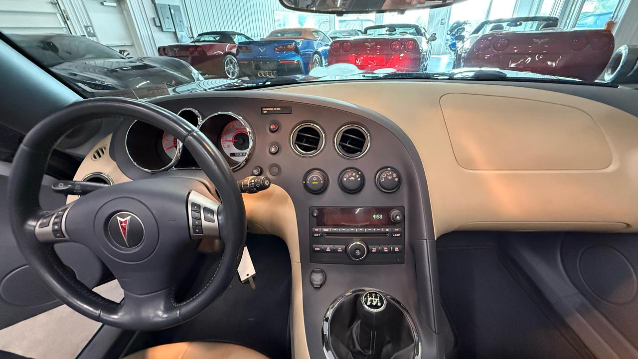 Pontiac Solstice 2dr Convertible 2006