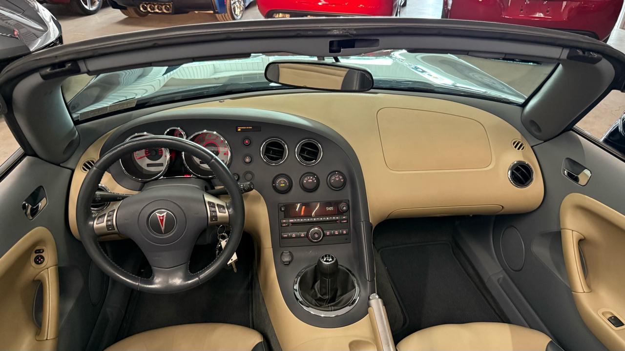 Pontiac Solstice 2dr Convertible 2006