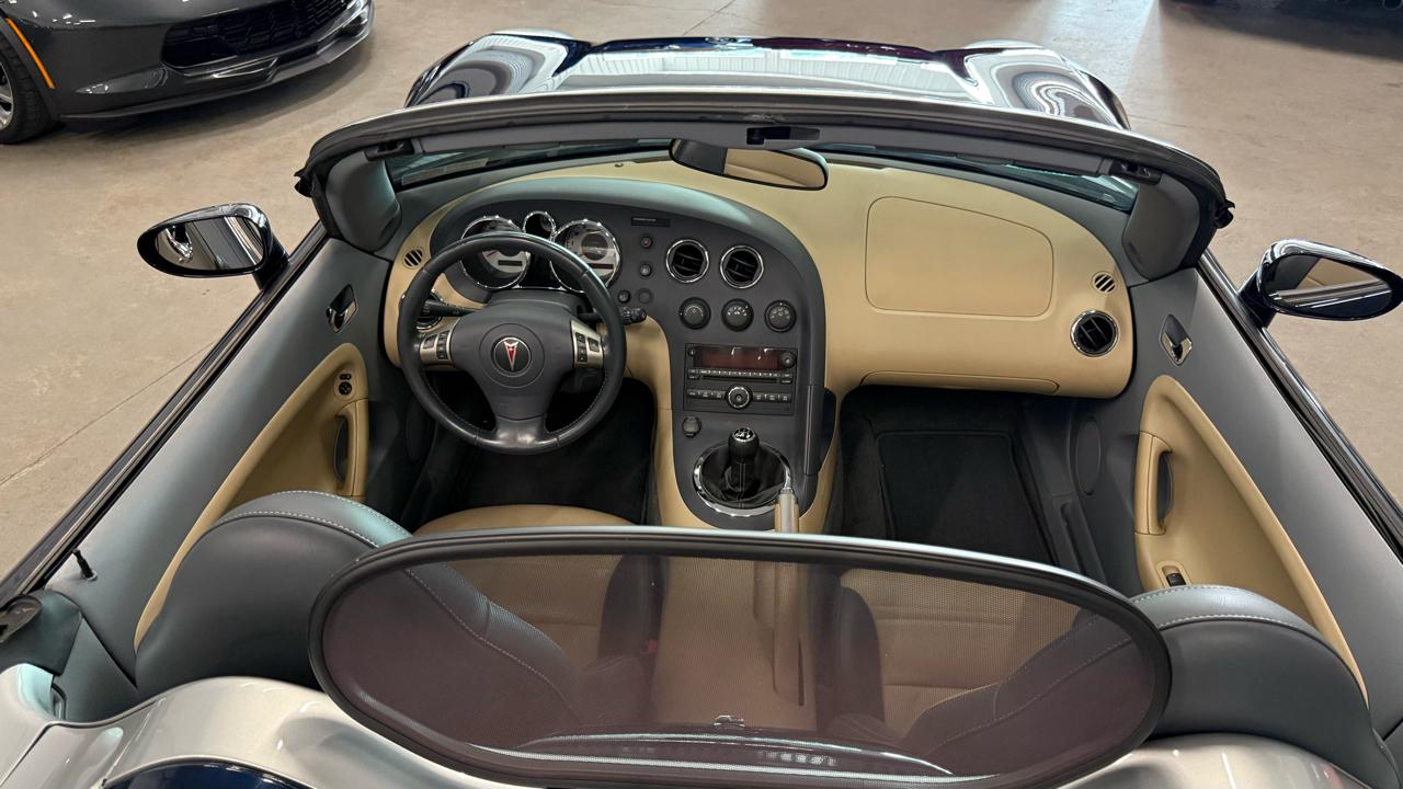 Pontiac Solstice 2dr Convertible 2006