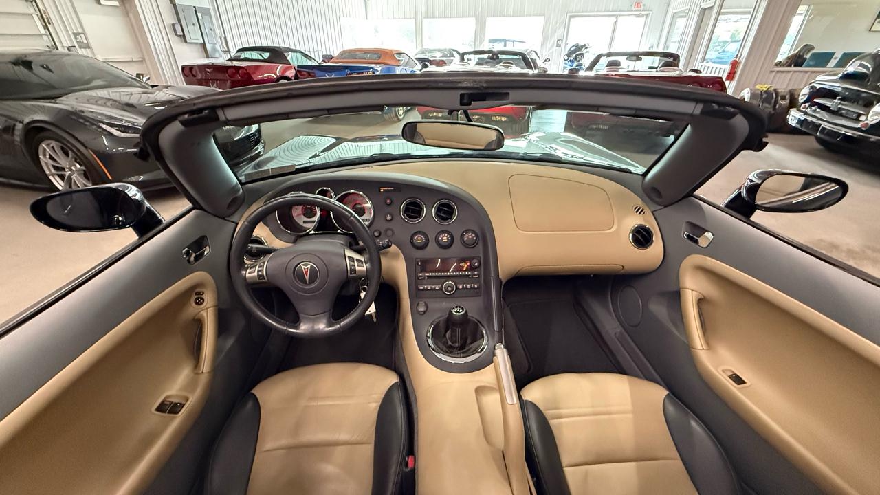 Pontiac Solstice 2dr Convertible 2006
