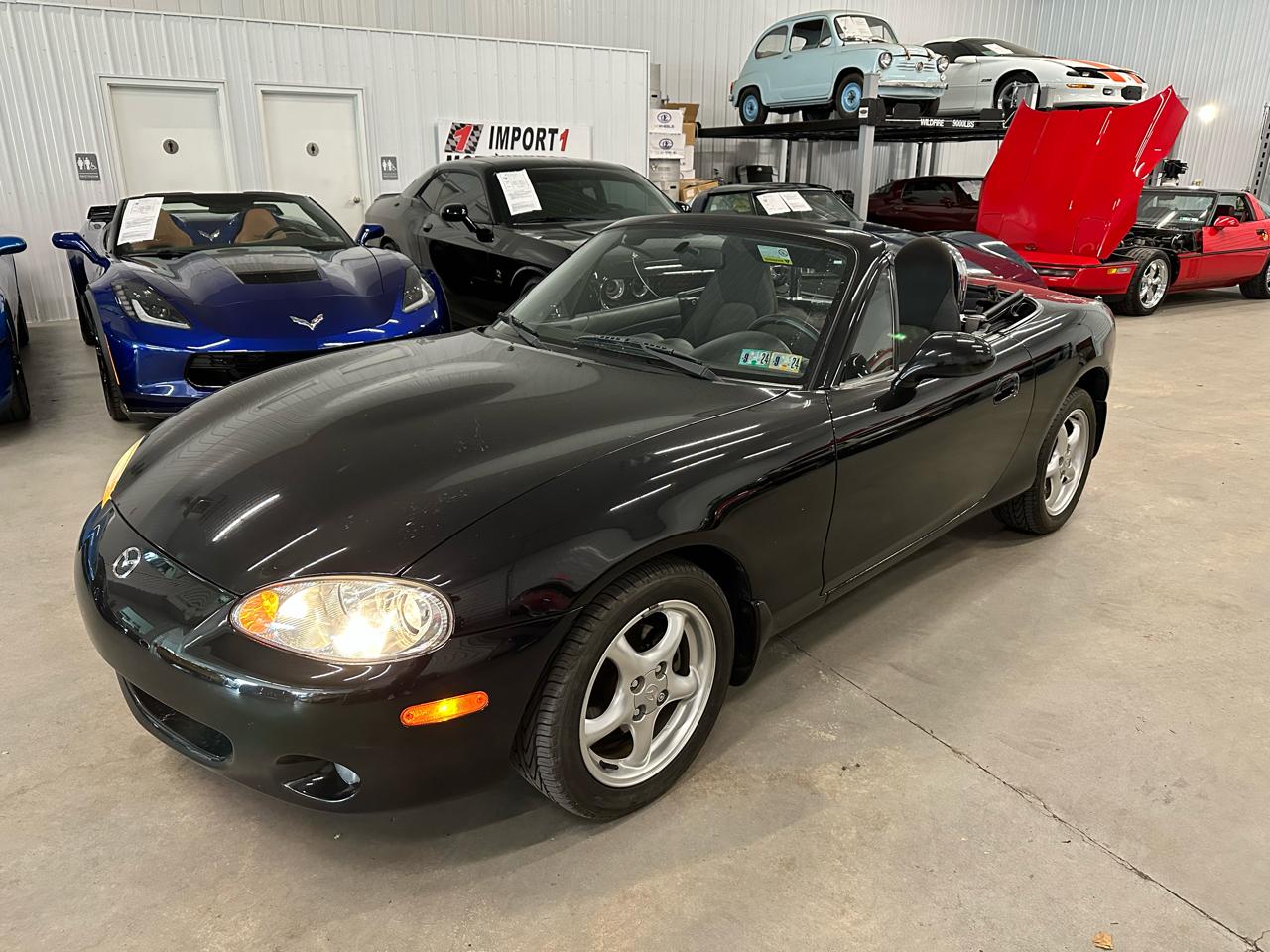 Mazda MX-5 Miata 2dr Conv Cloth 5-Spd Manual 2002