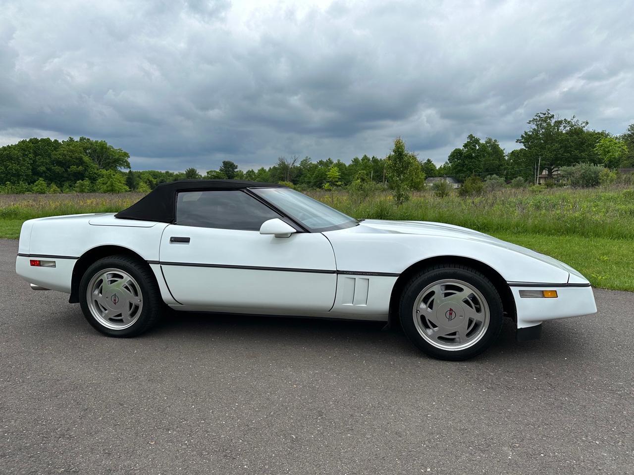 Chevrolet Corvette 2dr Convertible 1989