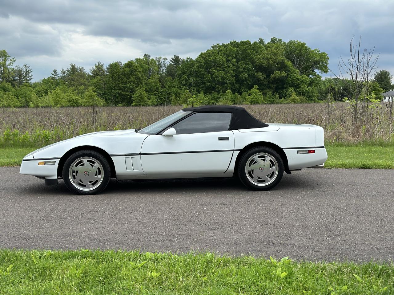 Chevrolet Corvette 2dr Convertible 1989