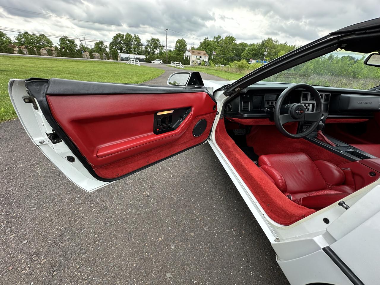 Chevrolet Corvette 2dr Convertible 1989