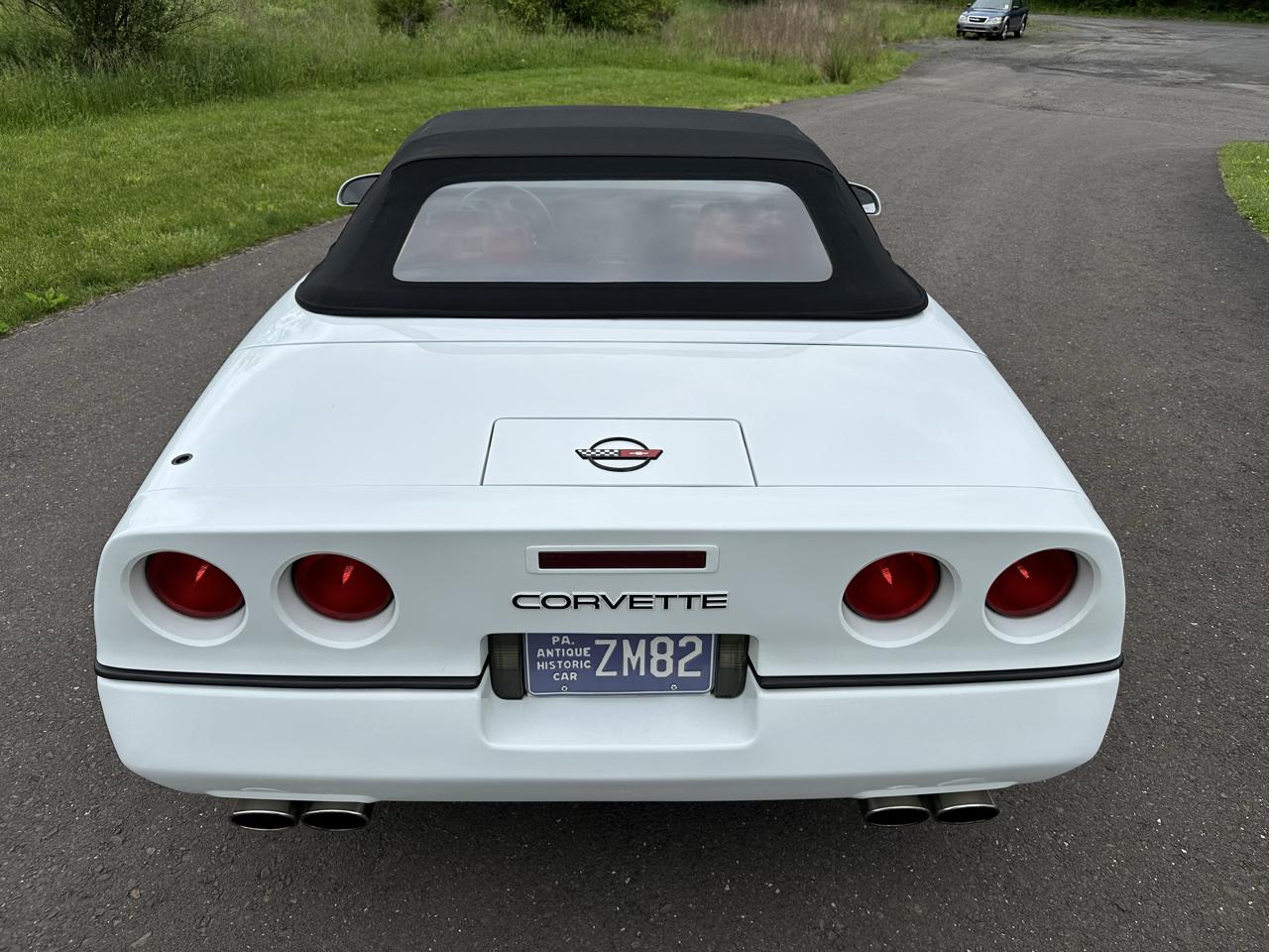 Chevrolet Corvette 2dr Convertible 1989