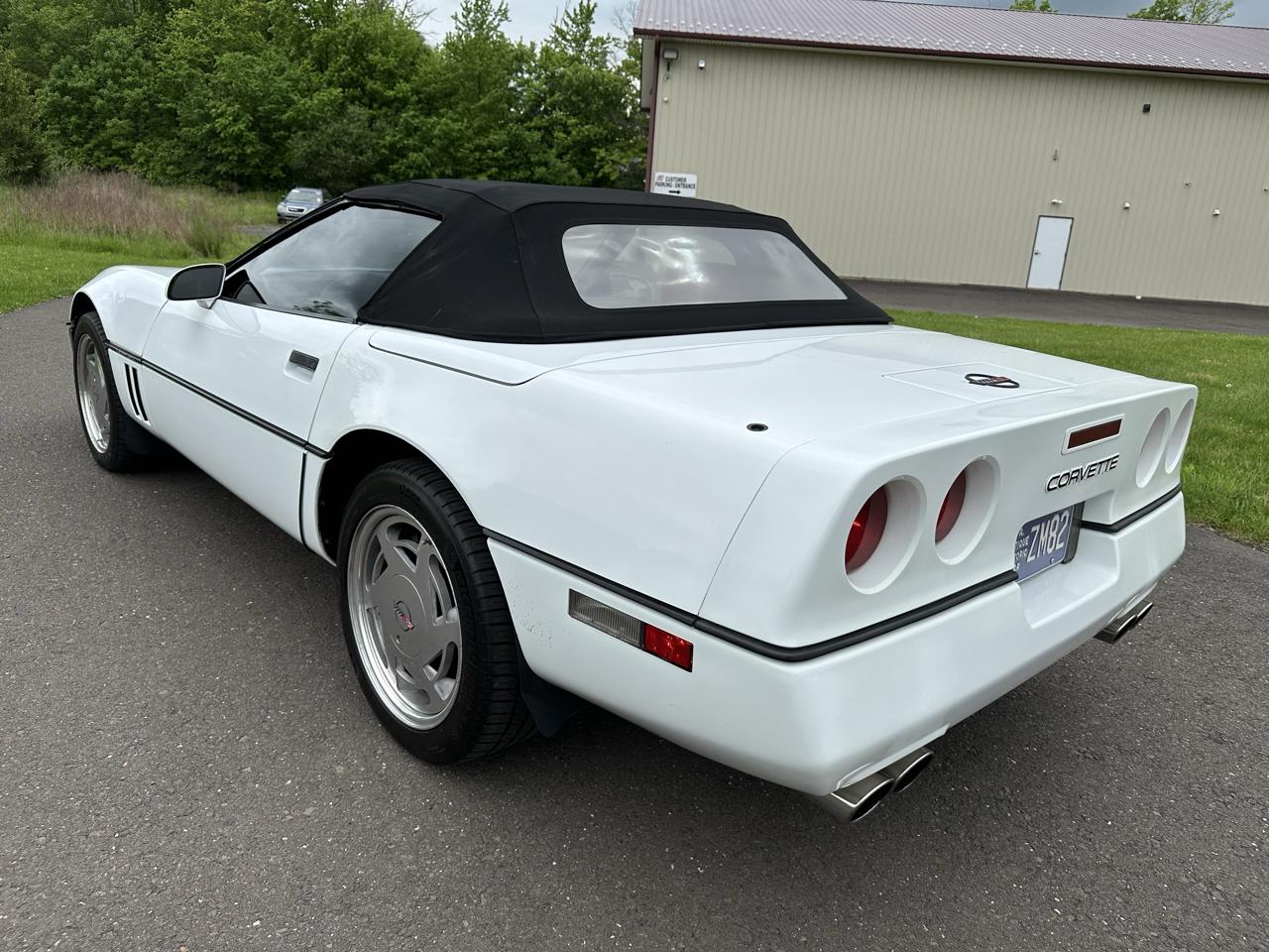 Chevrolet Corvette 2dr Convertible 1989